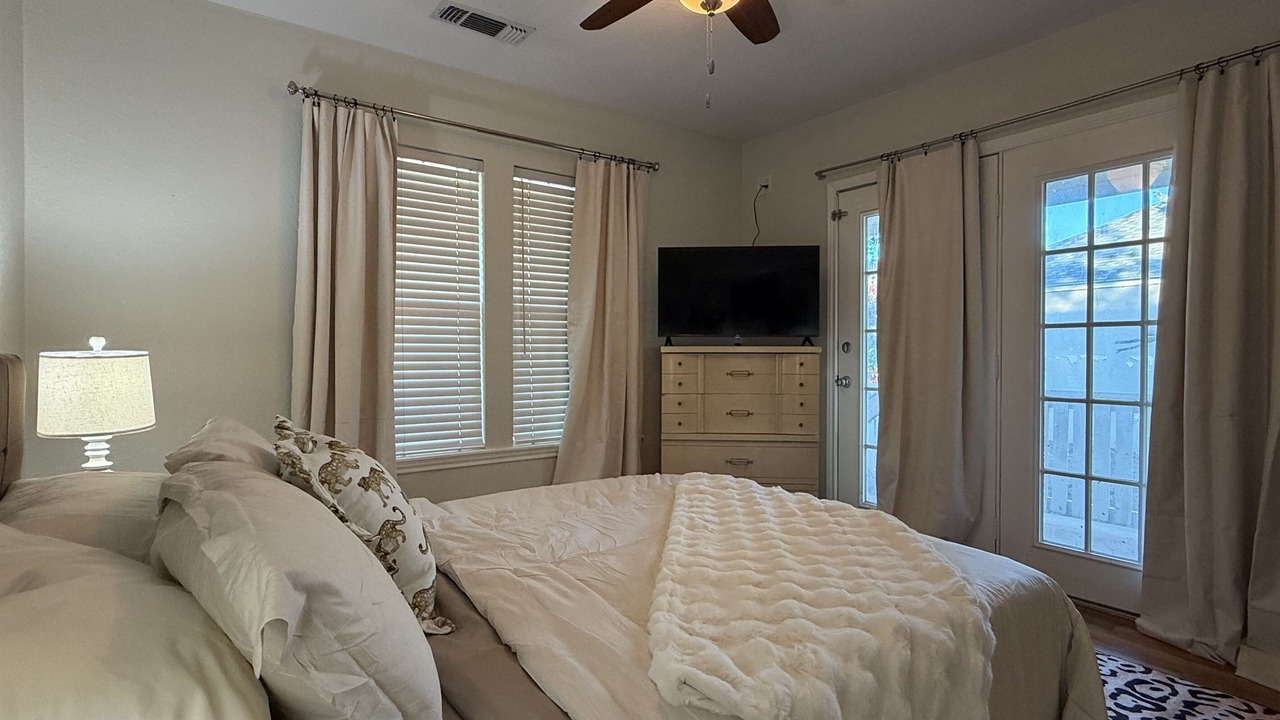 Photo of Bedroom in Sayles Blvd. Area