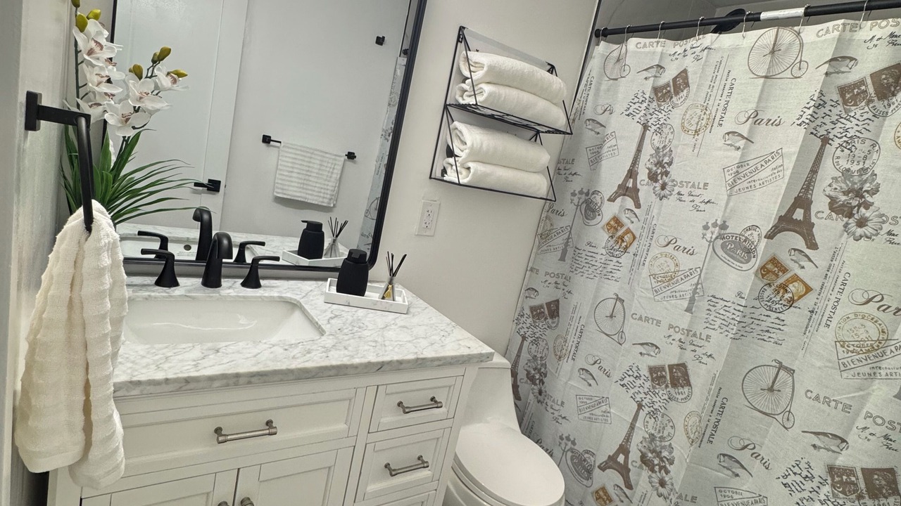 Photo of Bathroom in Highland Garden