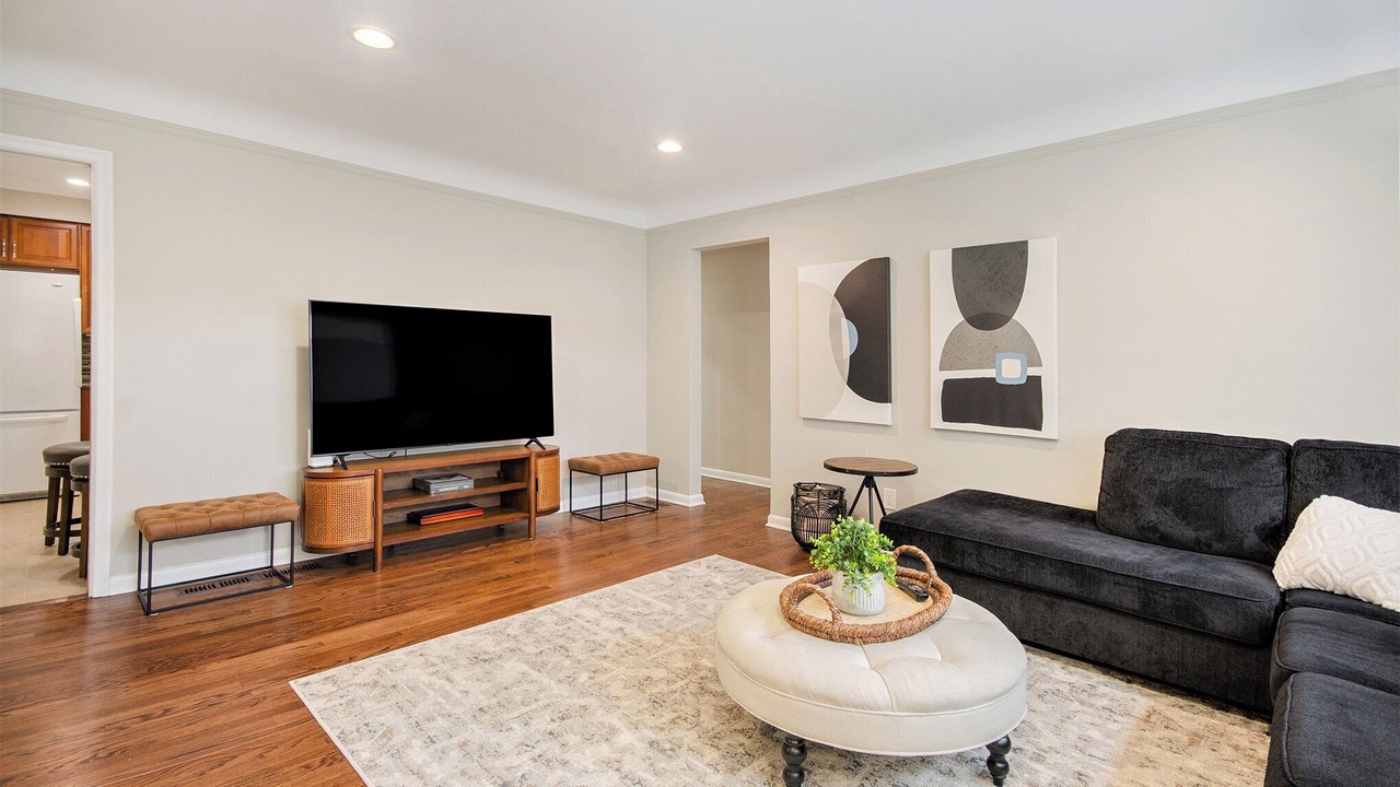 Photo of Livingroom in Royal Oak