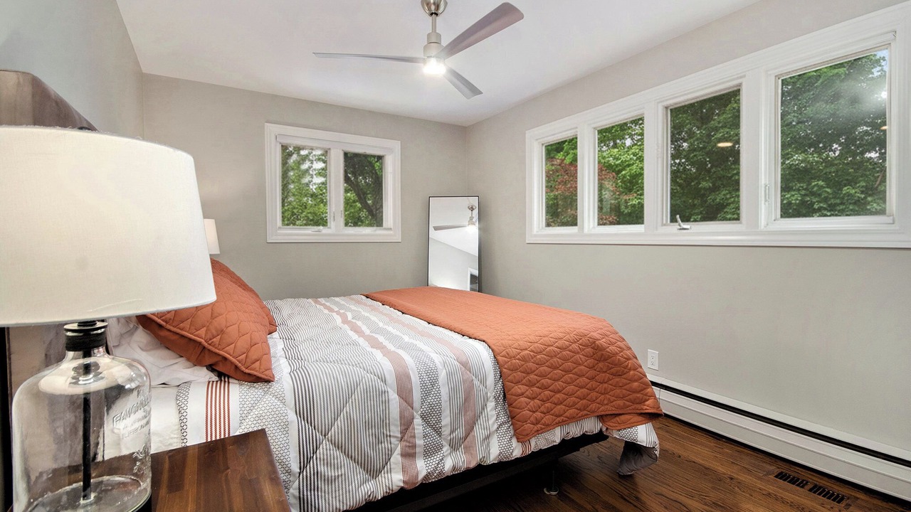 Photo of Bedroom in Royal Oak