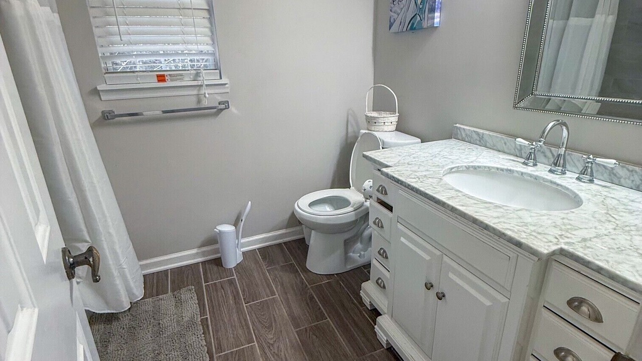Photo of Bathroom in McAlpine