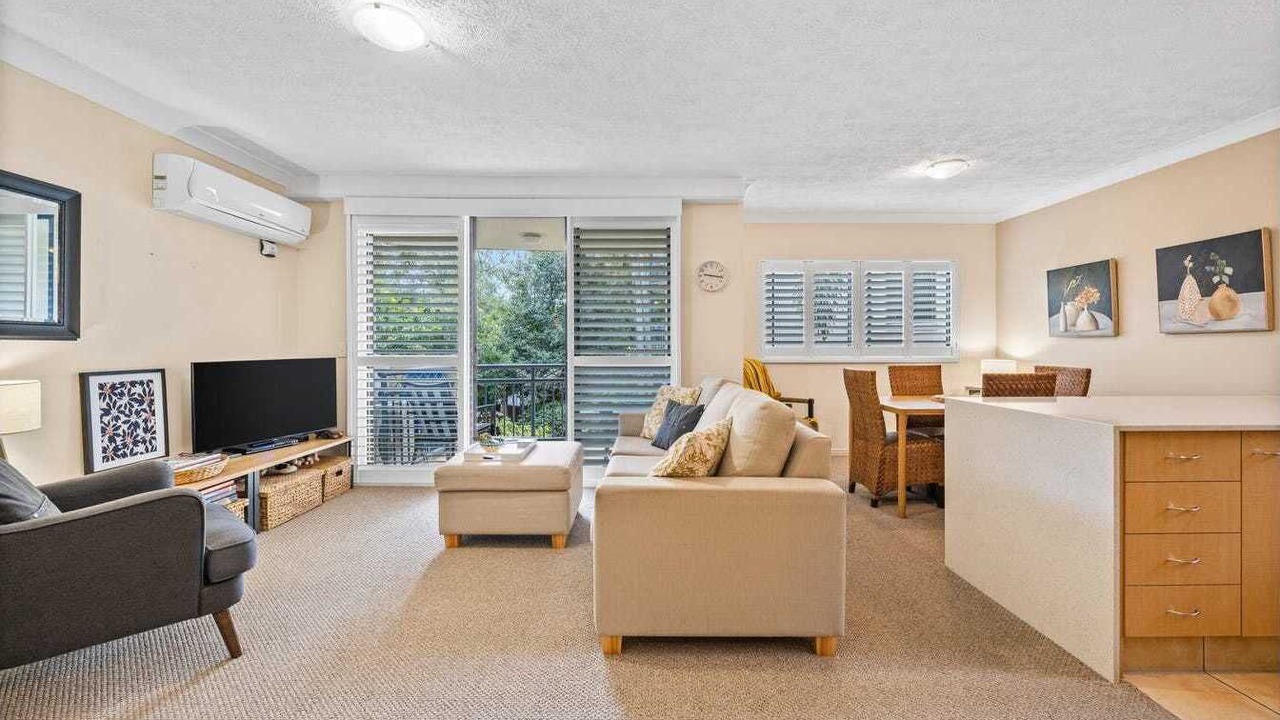 Photo of Livingroom in Mermaid Beach