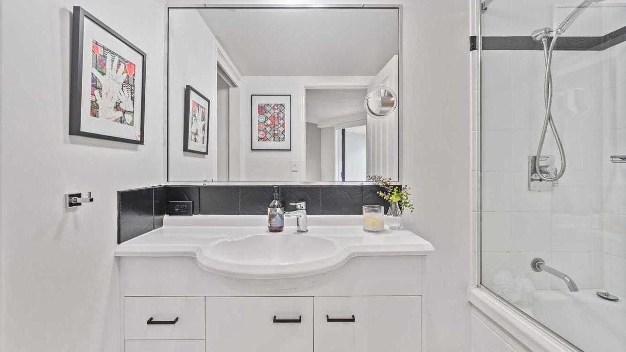 Photo of Bathroom in Mermaid Beach