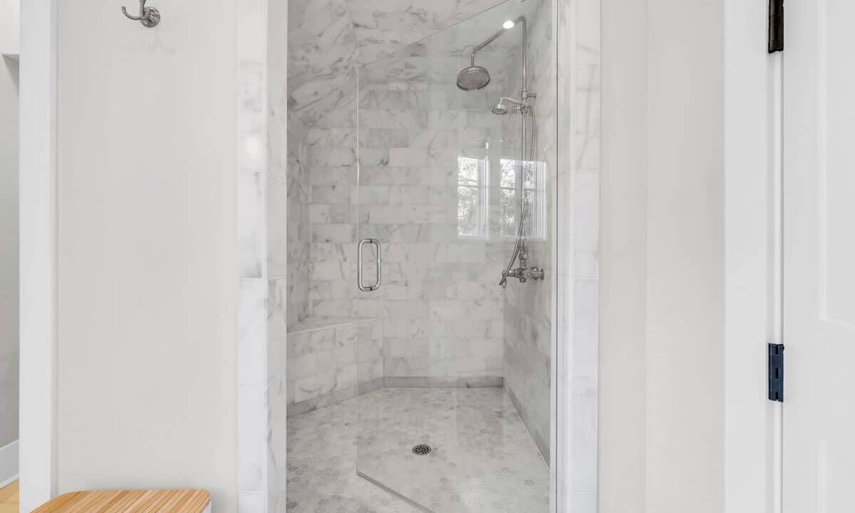 Photo of Bathroom in Gulf District