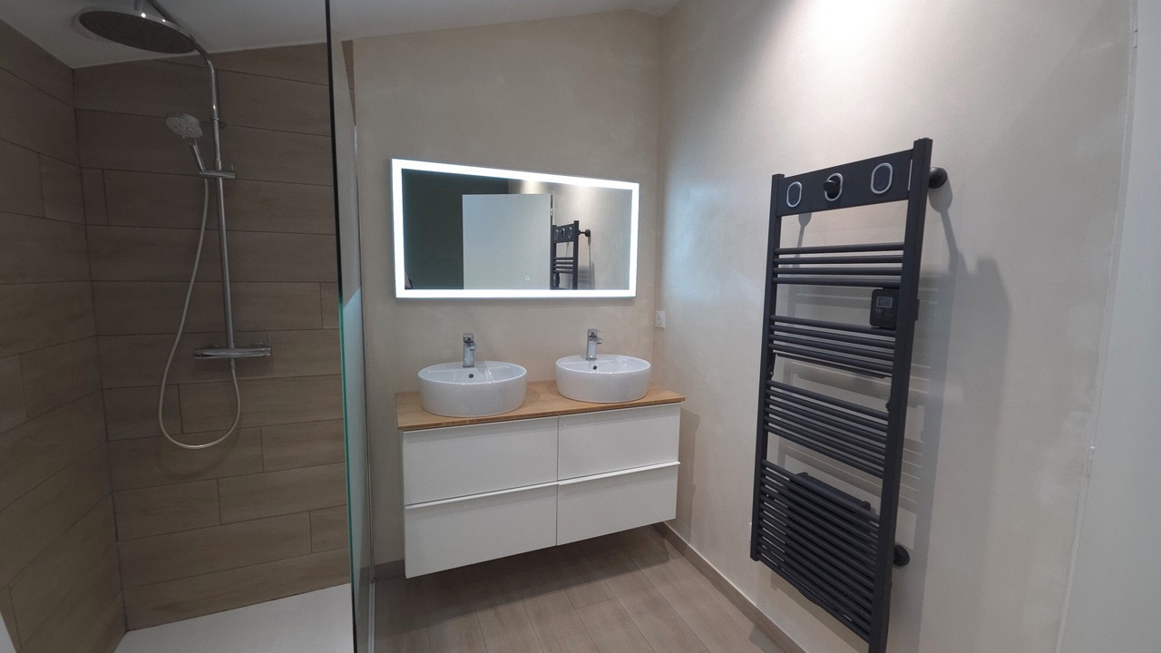 Photo of Bathroom in Frossay