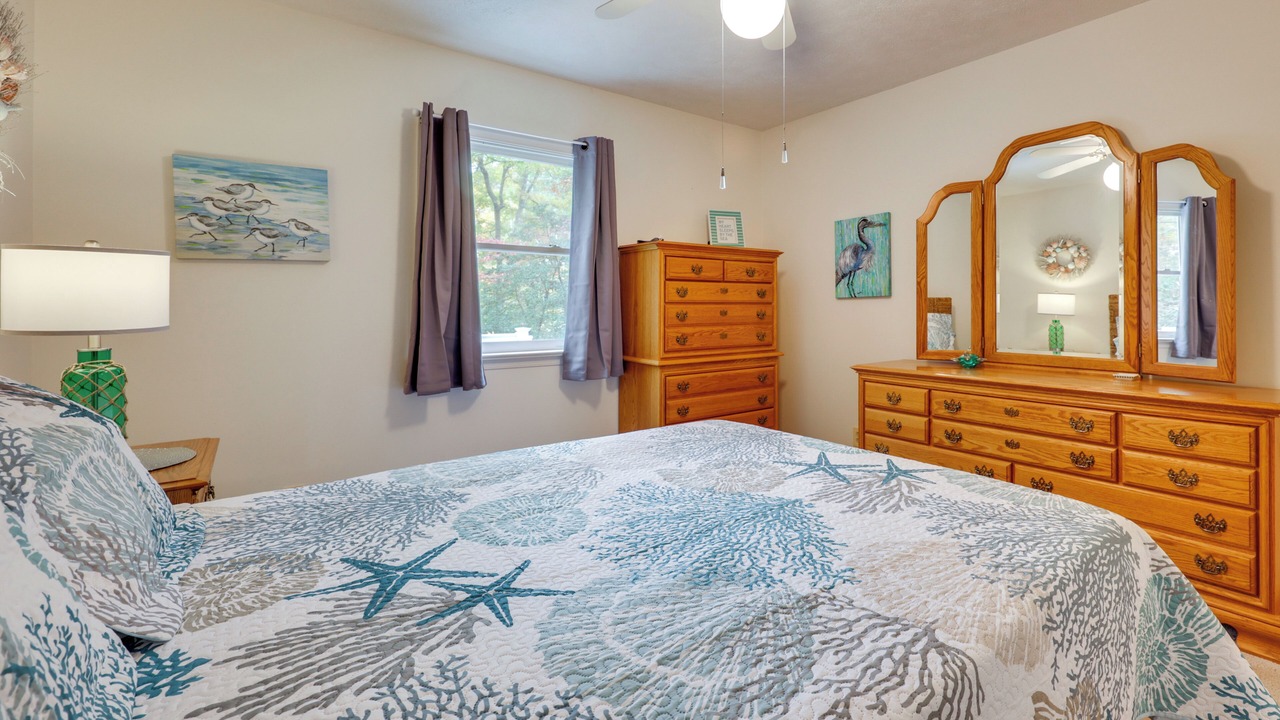 Photo of Bedroom in Nuttsville