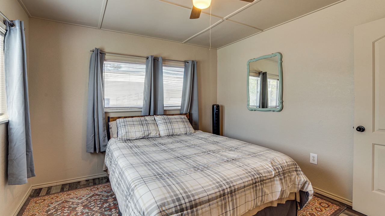 Photo of Bedroom in Mineola