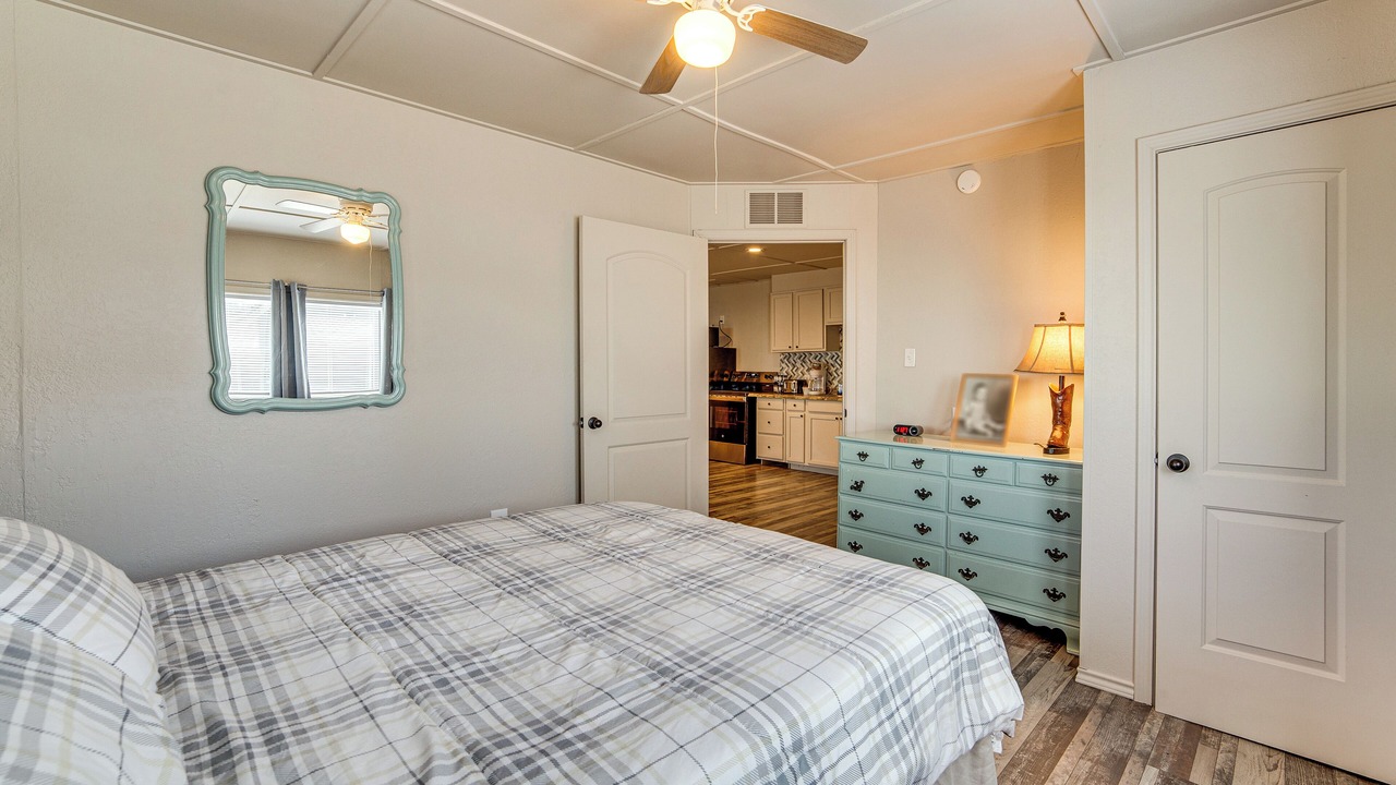 Photo of Bedroom in Mineola