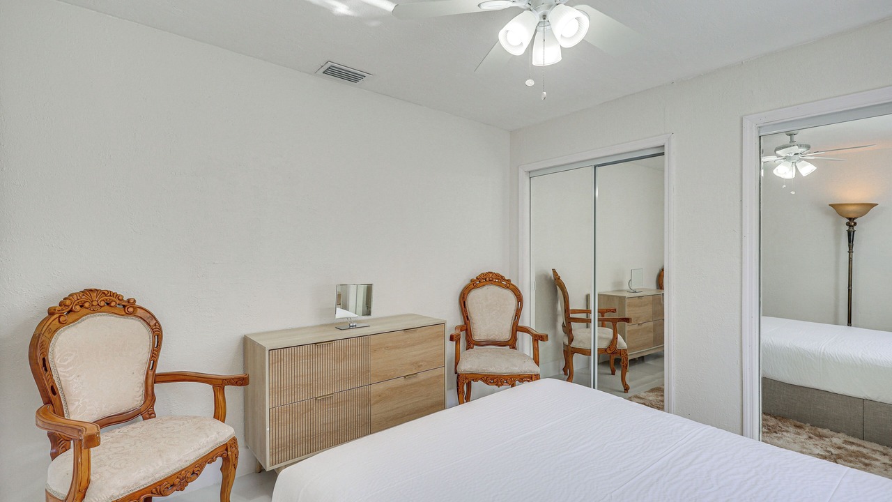 Photo of Bedroom in Miramar