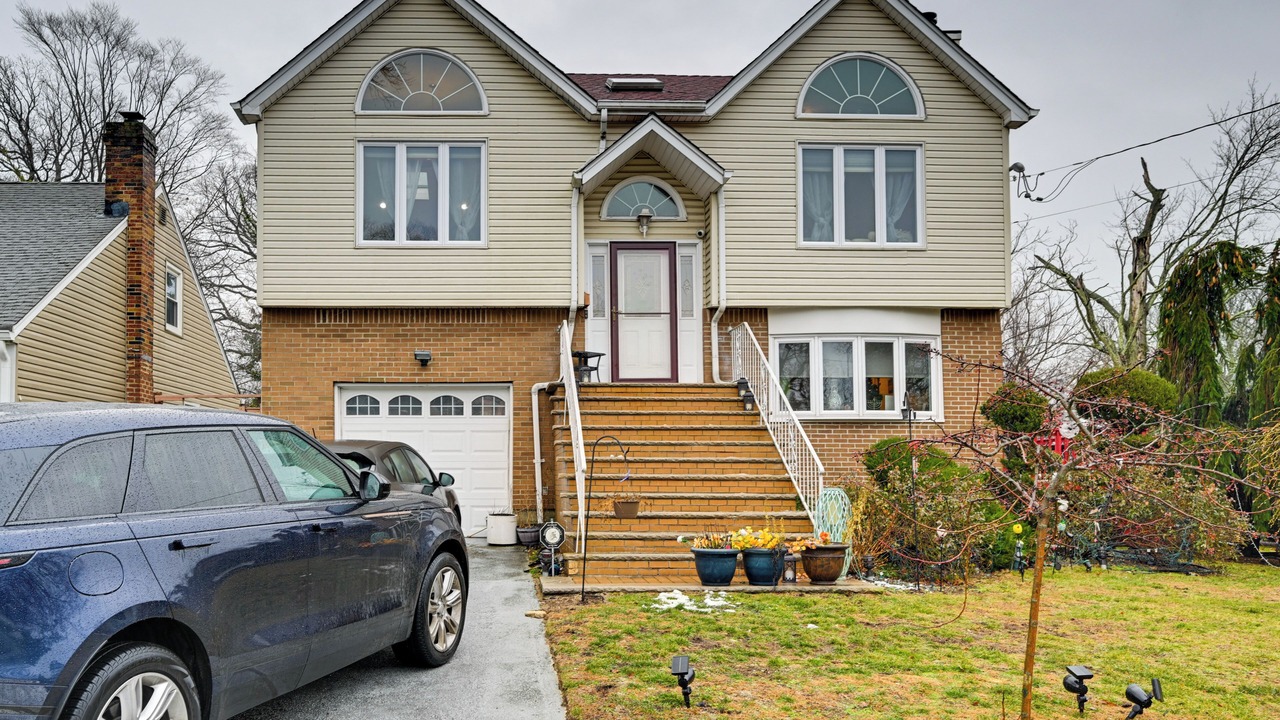 Photo of Outdoor in Alden Manor