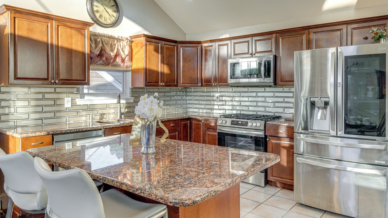 Photo of Kitchen in Alden Manor