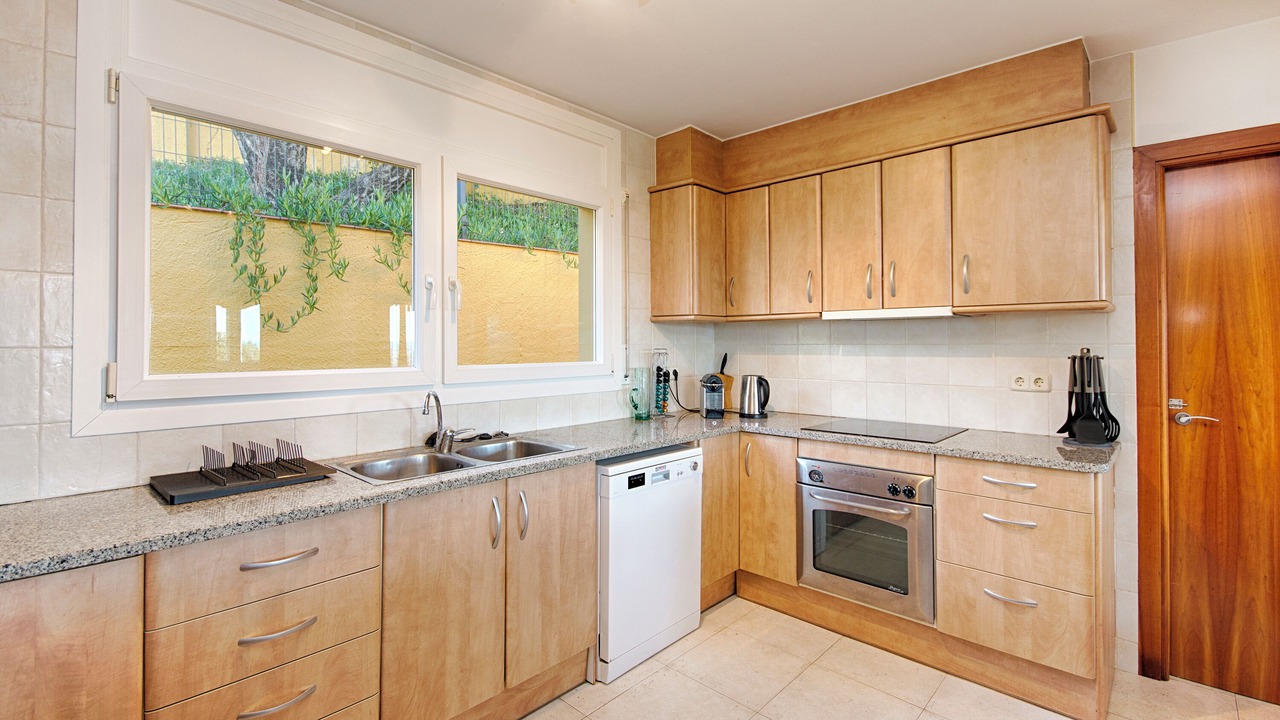 Photo of Kitchen in El Mas Isaac