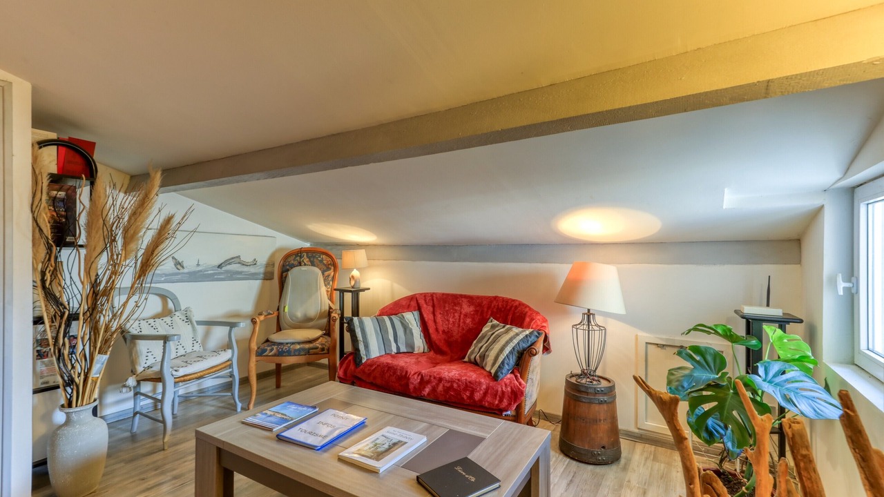 Photo of Livingroom in Saint-Thibery