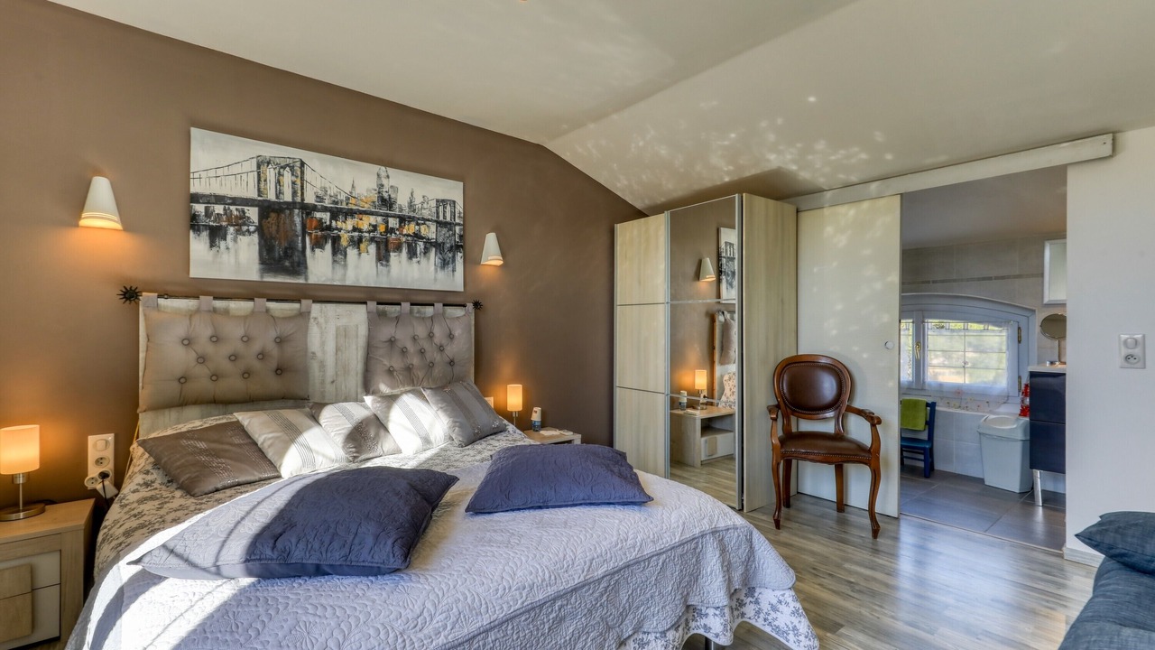 Photo of Bedroom in Saint-Thibery