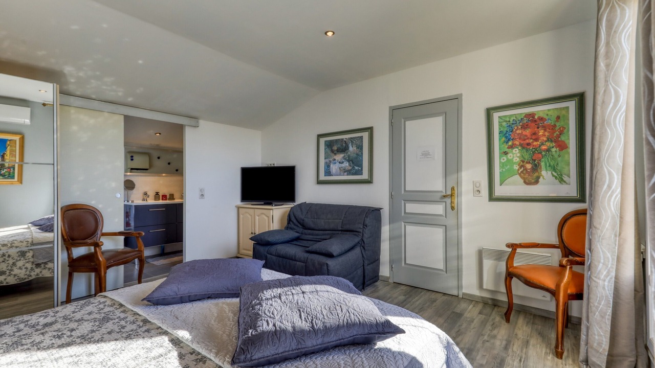 Photo of Bedroom in Saint-Thibery