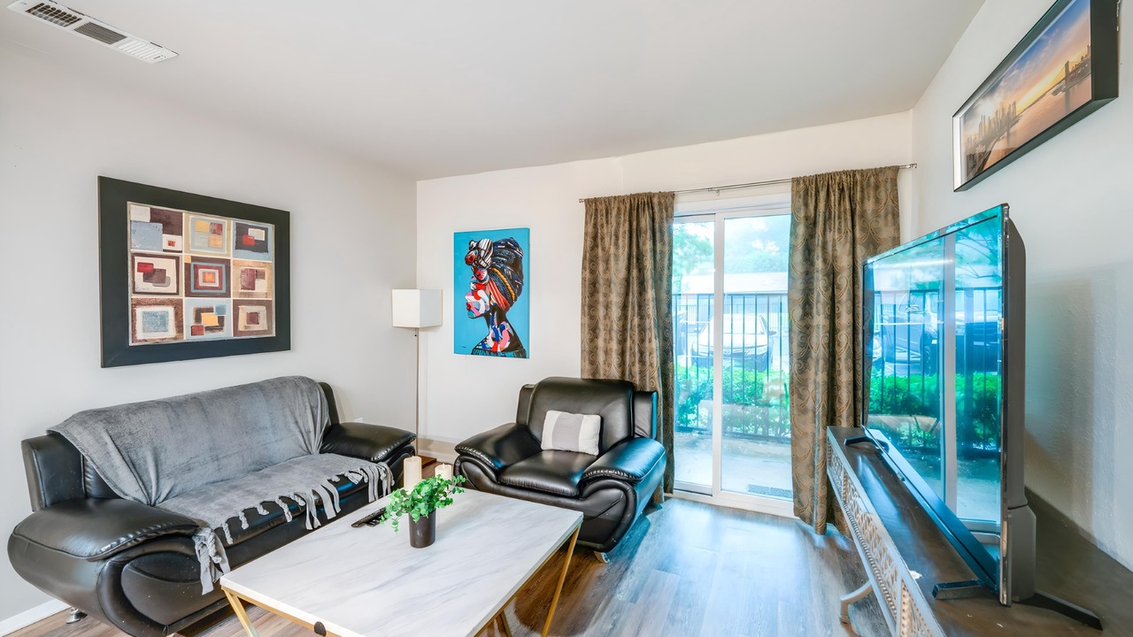 Photo of Livingroom in Lake Highlands