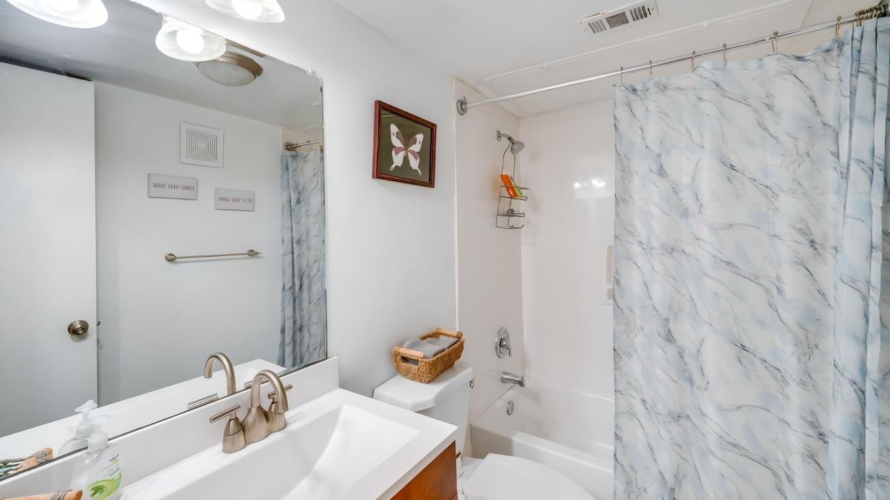 Photo of Bathroom in Lake Highlands