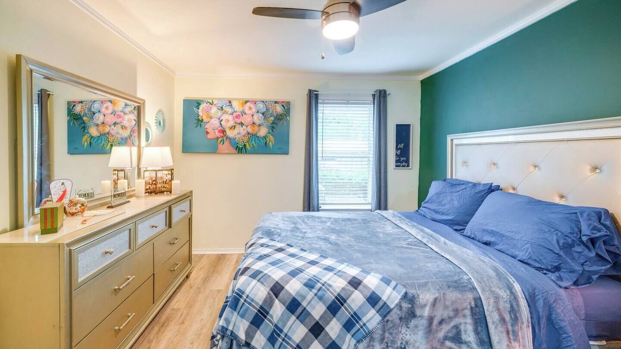 Photo of Bedroom in Lake Highlands