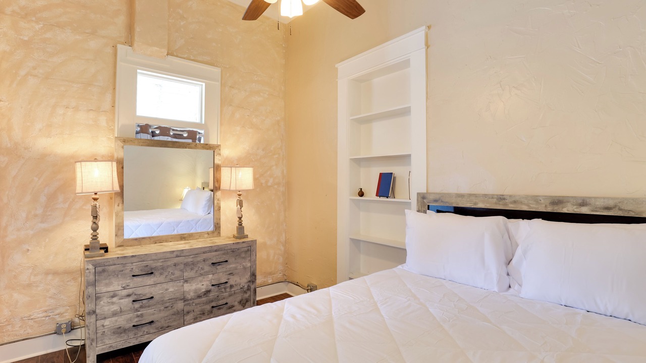 Photo of Bedroom in Marshall