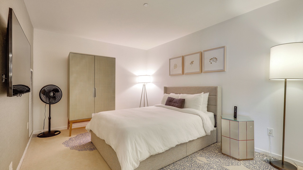 Photo of Bedroom in Bal Harbour