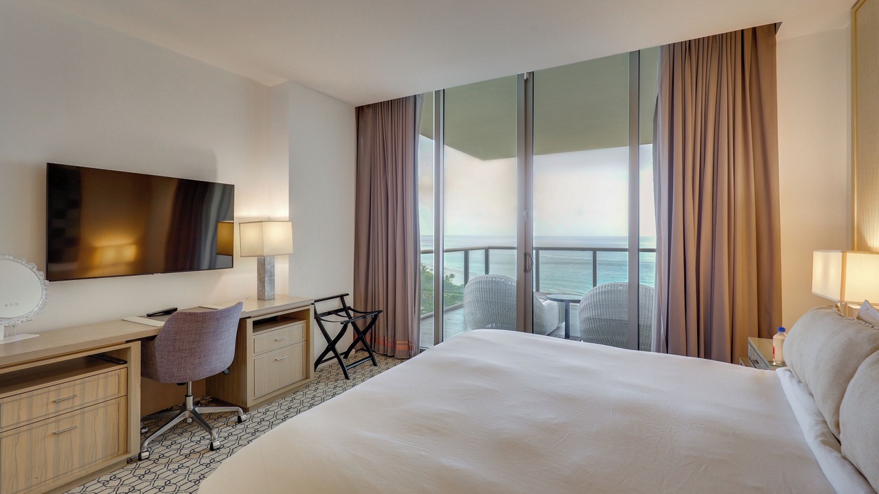 Photo of Bedroom in Bal Harbour
