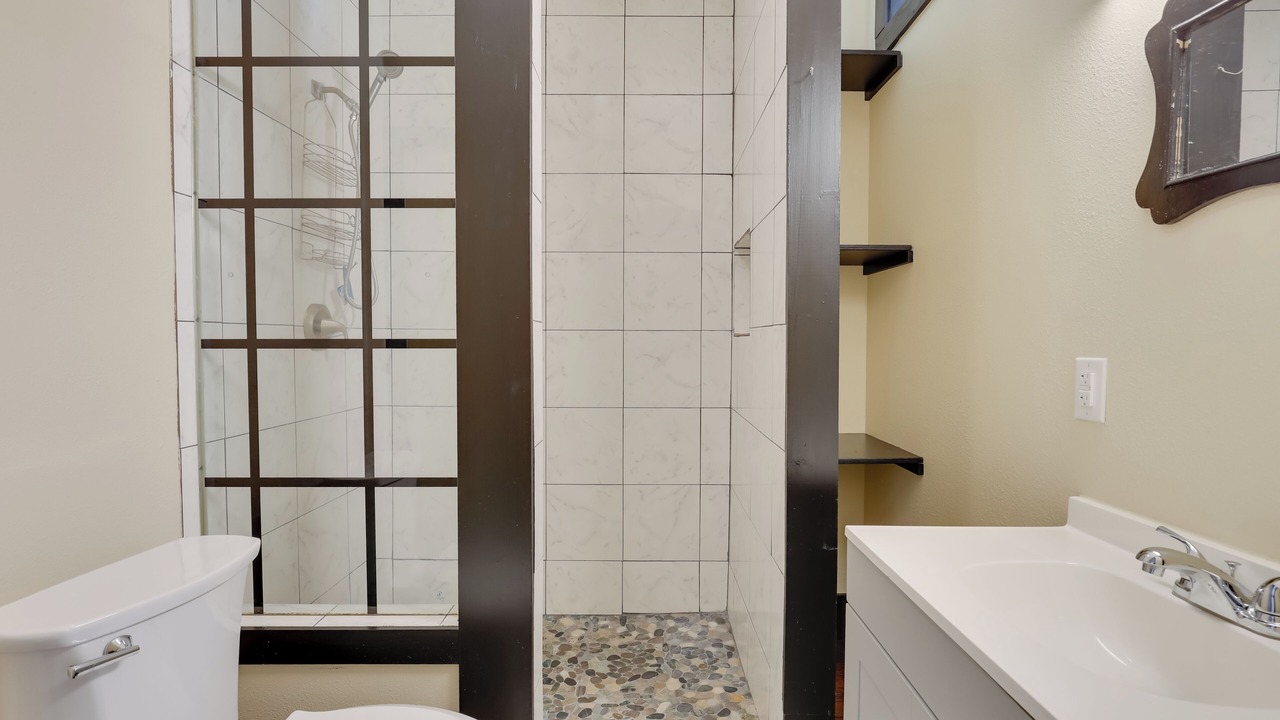 Photo of Bathroom in Marshall