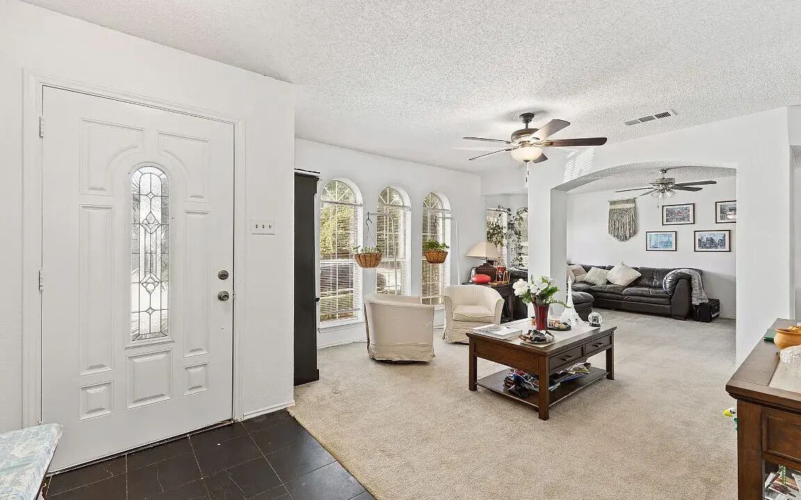 Photo of Livingroom in Corinth