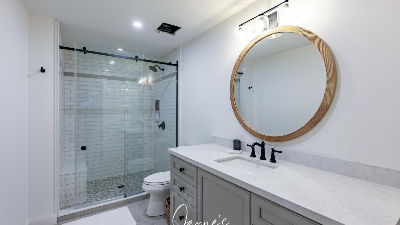 Photo of Bathroom in Muskoka Lakes