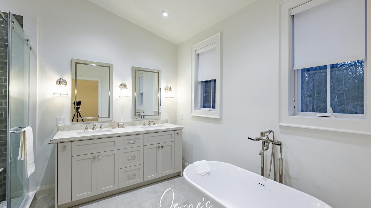 Photo of Bathroom in Muskoka Lakes