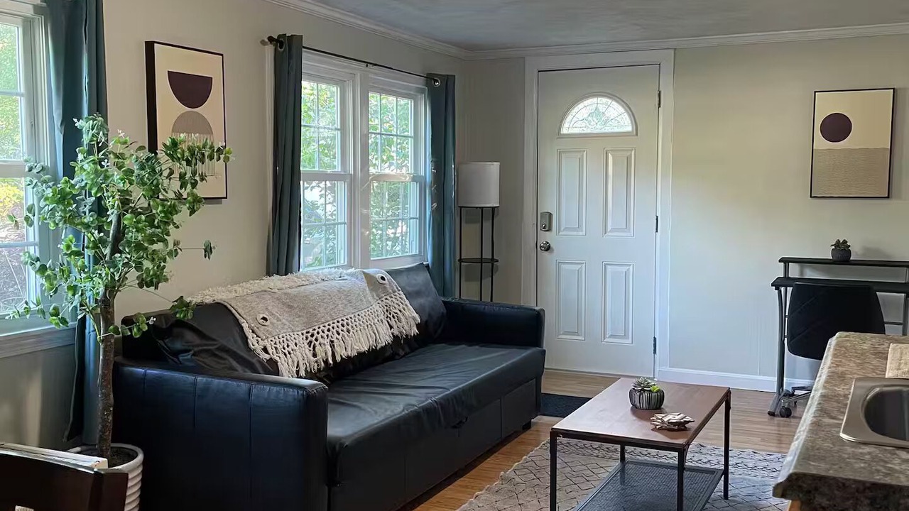 Photo of Livingroom in Framingham