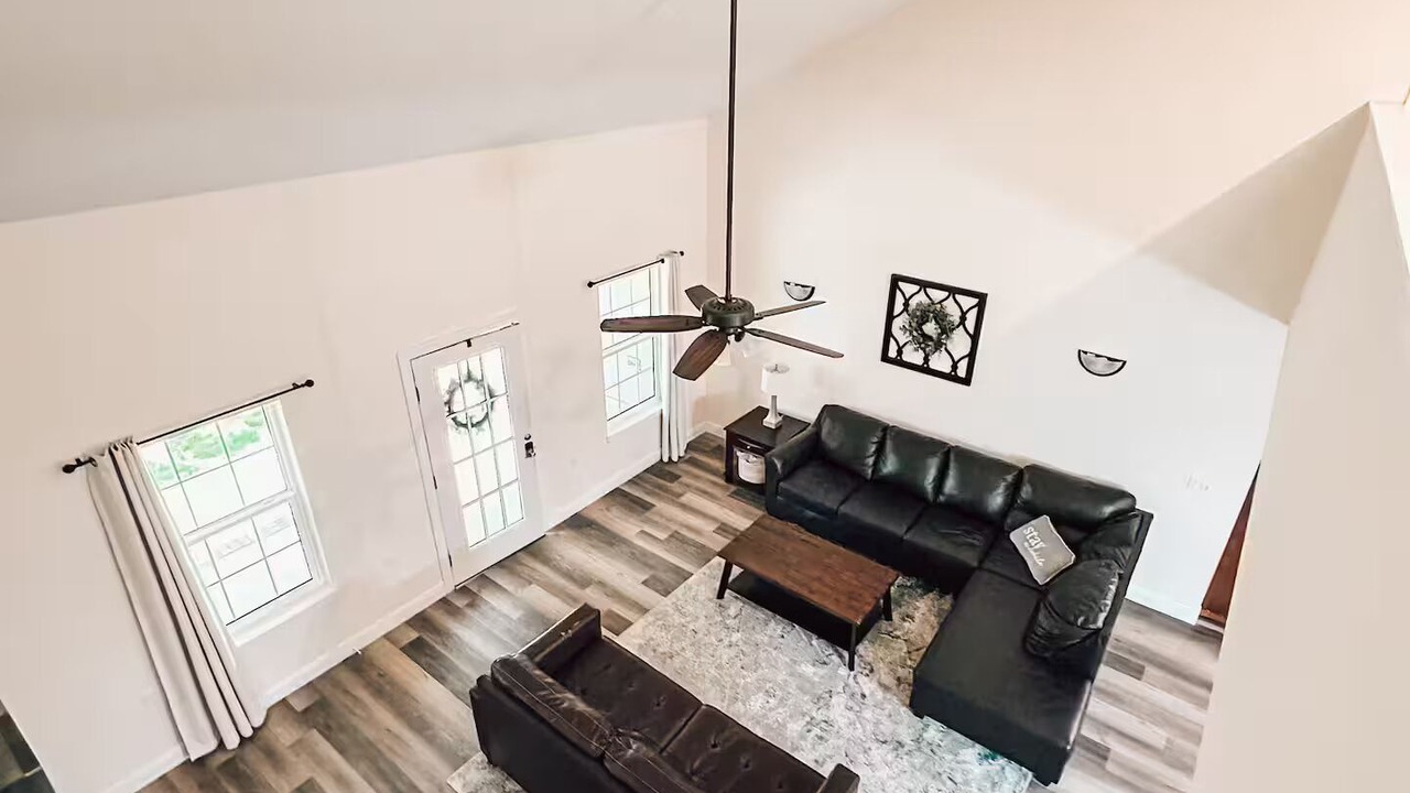 Photo of Livingroom in Northwest Pensacola