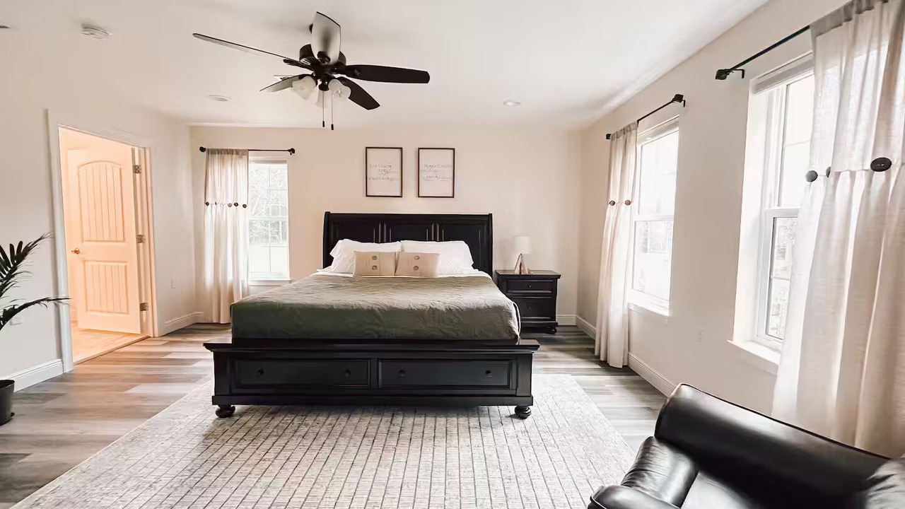 Photo of Bedroom in Northwest Pensacola