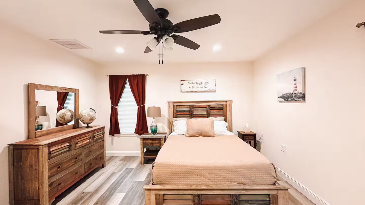 Photo of Bedroom in Northwest Pensacola