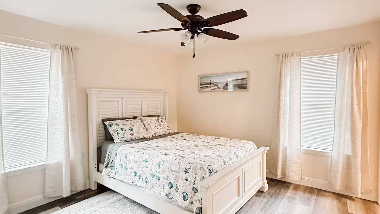 Photo of Bedroom in Northwest Pensacola