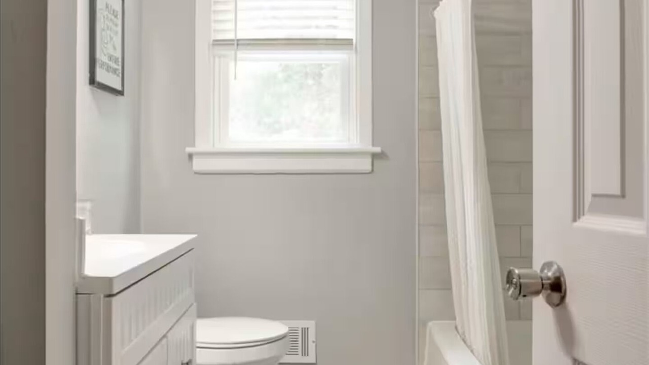 Photo of Bathroom in Woodland Heights