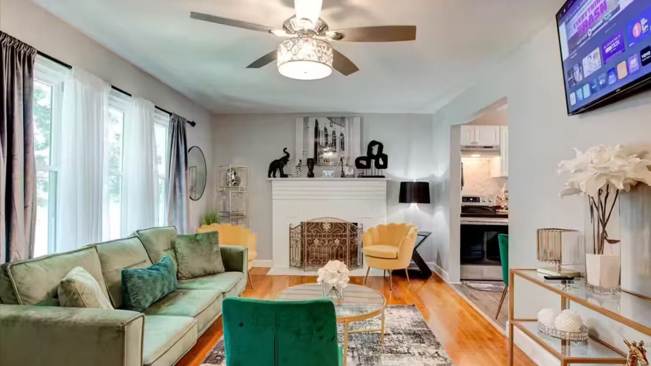 Photo of Livingroom in Woodland Heights