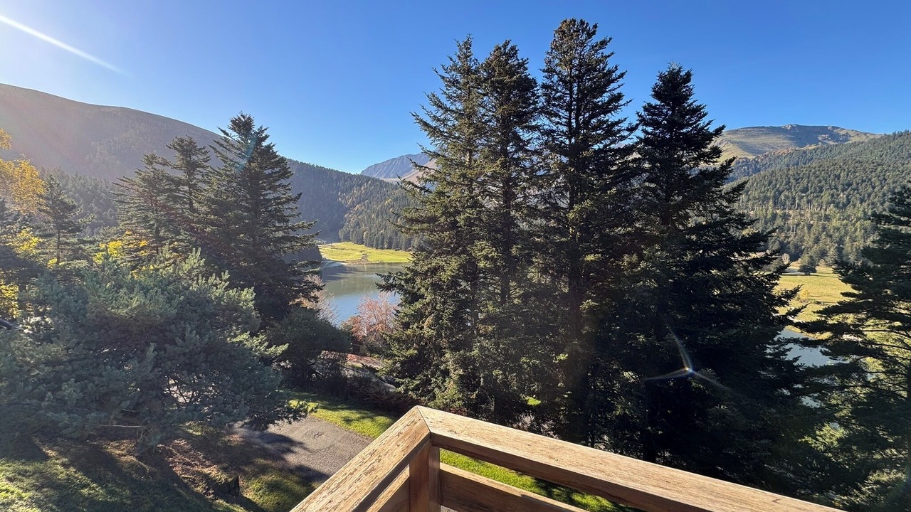 Photo of Outdoor in Campan