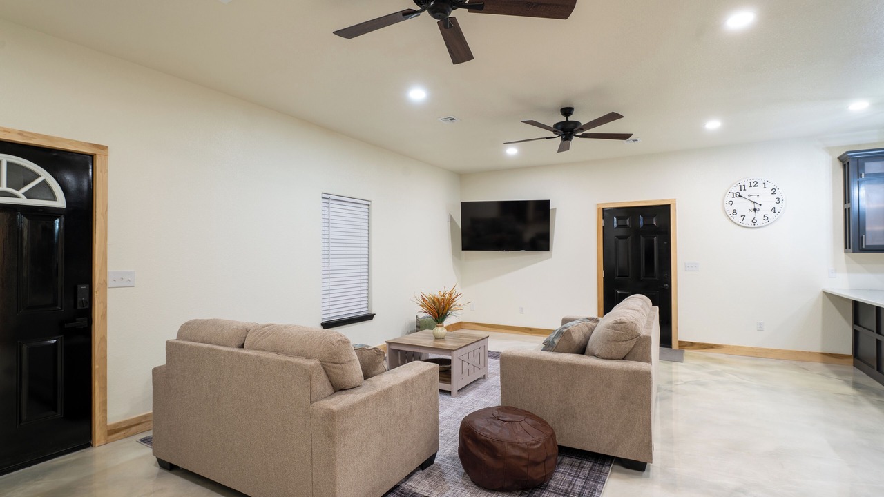 Photo of Livingroom in Crestline