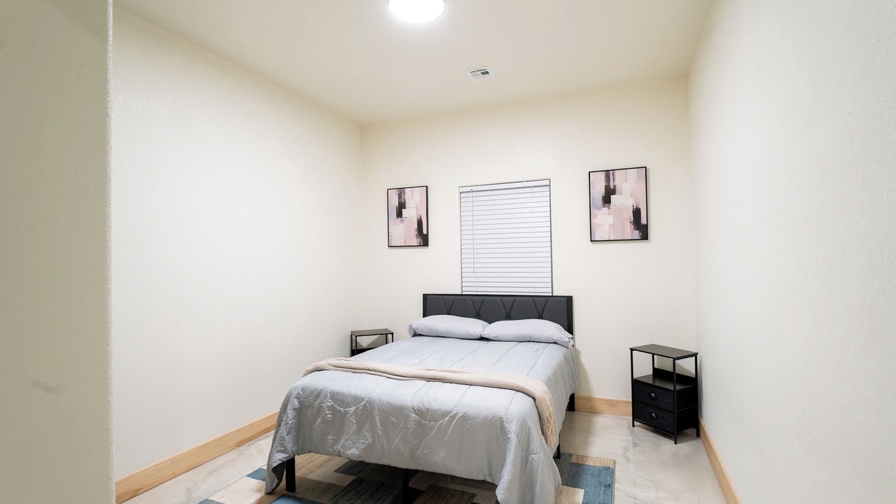 Photo of Bedroom in Crestline