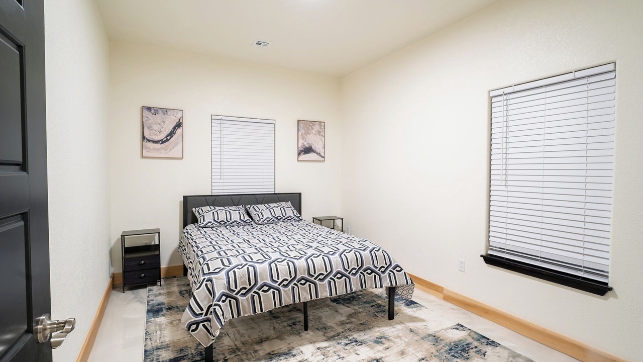Photo of Bedroom in Crestline