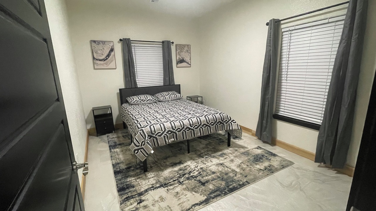 Photo of Bedroom in Crestline