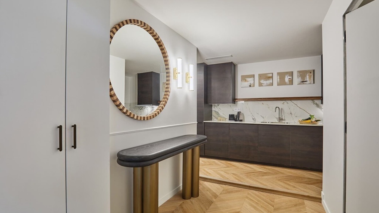 Photo of Others in Montparnasse