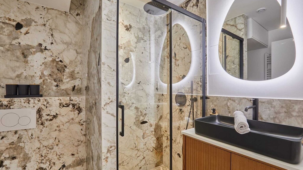 Photo of Bathroom in Montparnasse