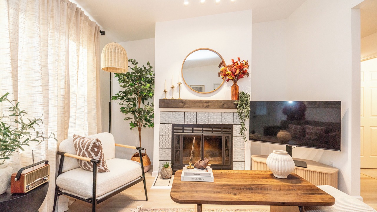 Photo of Livingroom in University Area