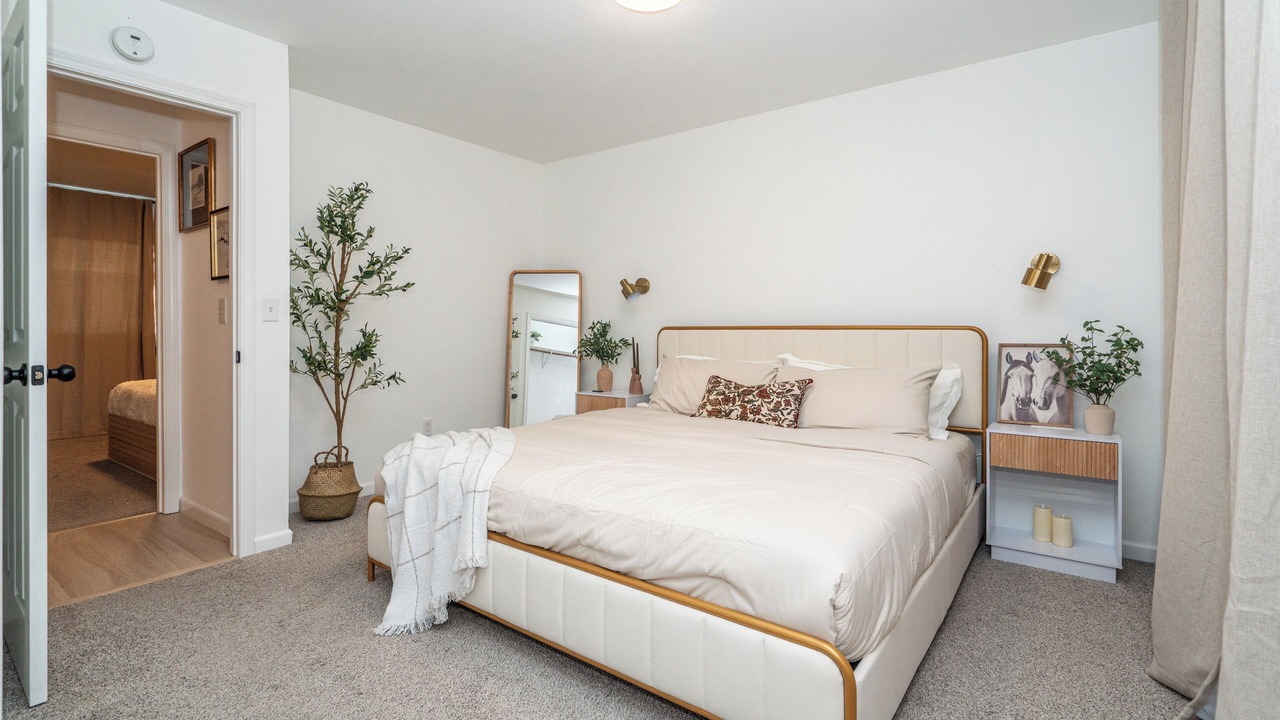 Photo of Bedroom in University Area