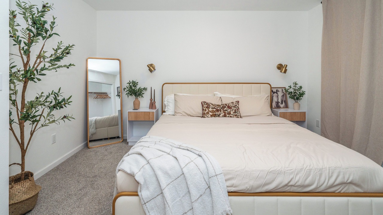 Photo of Bedroom in University Area