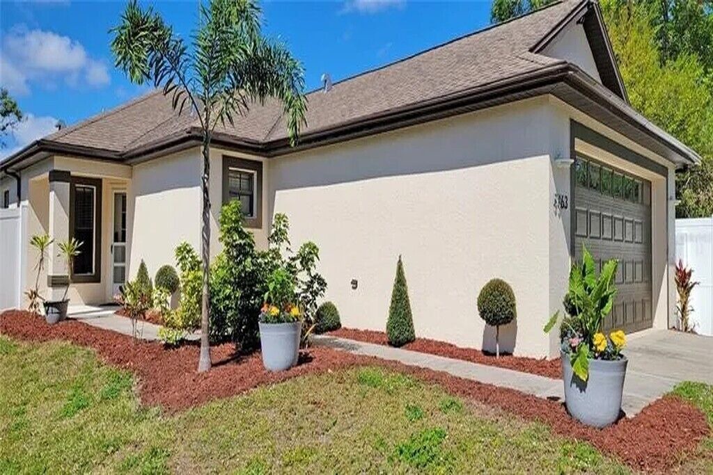 Photo of Outdoor in Fruitville