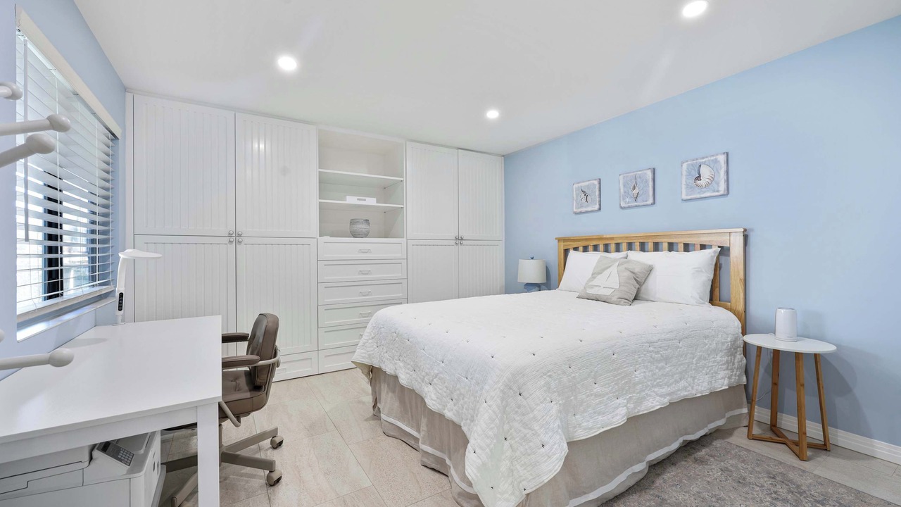 Photo of Bedroom in Solana Beach