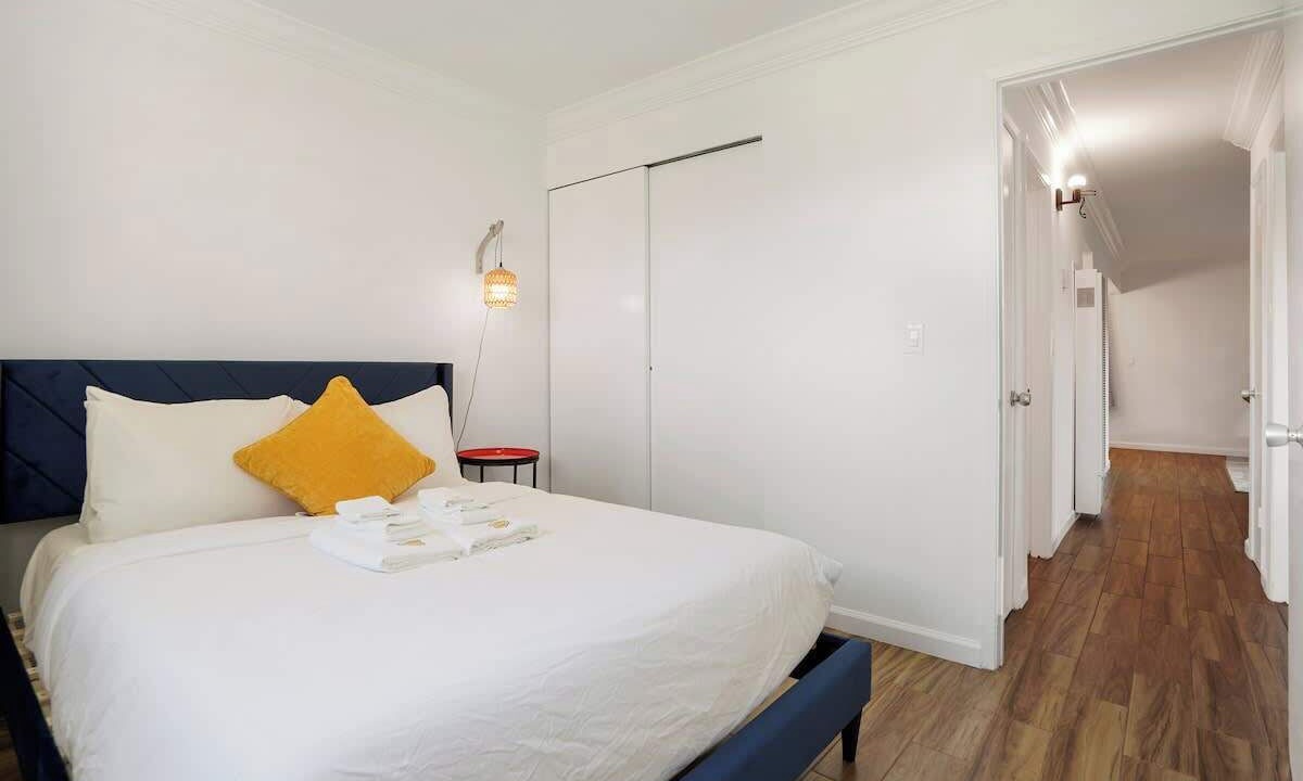 Photo of Bedroom in Pacifica