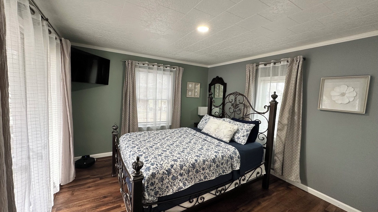 Photo of Bedroom in Northeast Virginia Beach